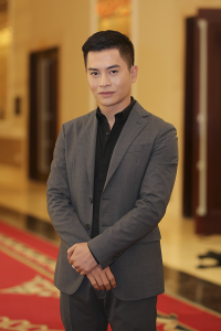 Nam Trung 