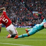 Van Gaal cáo buộc sao West Ham ăn vạ