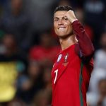 “Vua bóng đá” Pele gây bão khi thách thức “hậu bối” Ronaldo