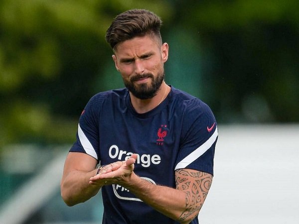 Bóng đá quốc tế tối 9/7: AC Milan chốt giá mua Giroud từ Chelsea